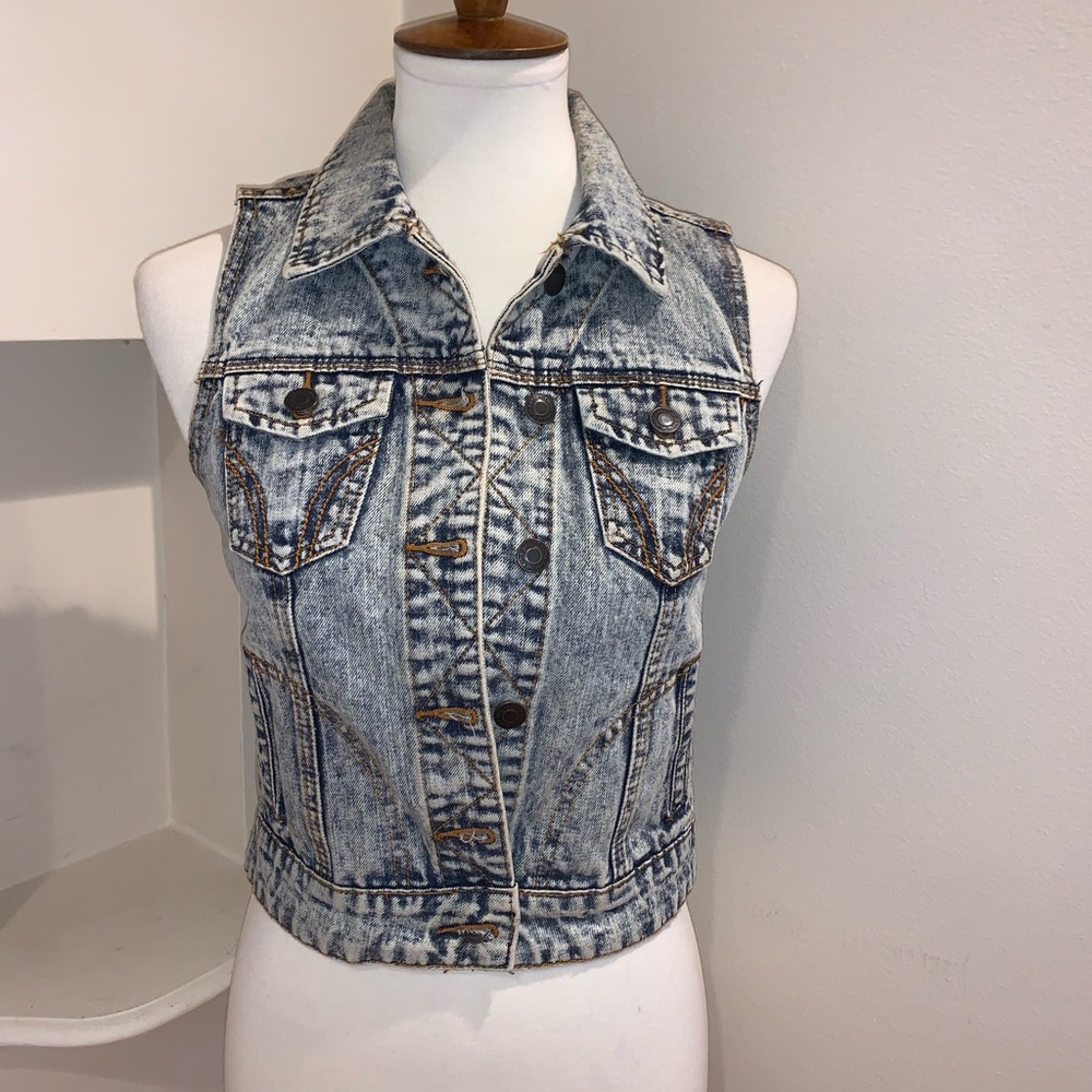 Nordstrom cropped distressed jean vest